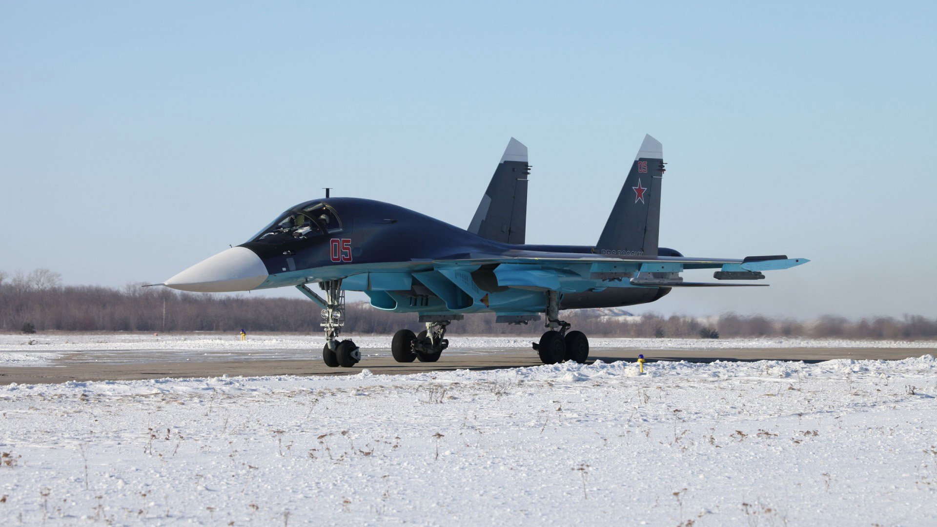 足球俱乐部资金投入创新高，足球俱乐部的盈利模式中收入来源有()